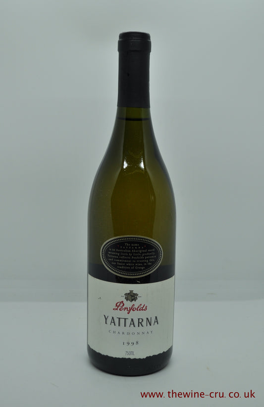 A bottle of 1998 vintage white wine. Penfold's Yattarna. Australia. The bottle is in good condition. Immediate delivery available. Free local delivery. Gift wrapping available.