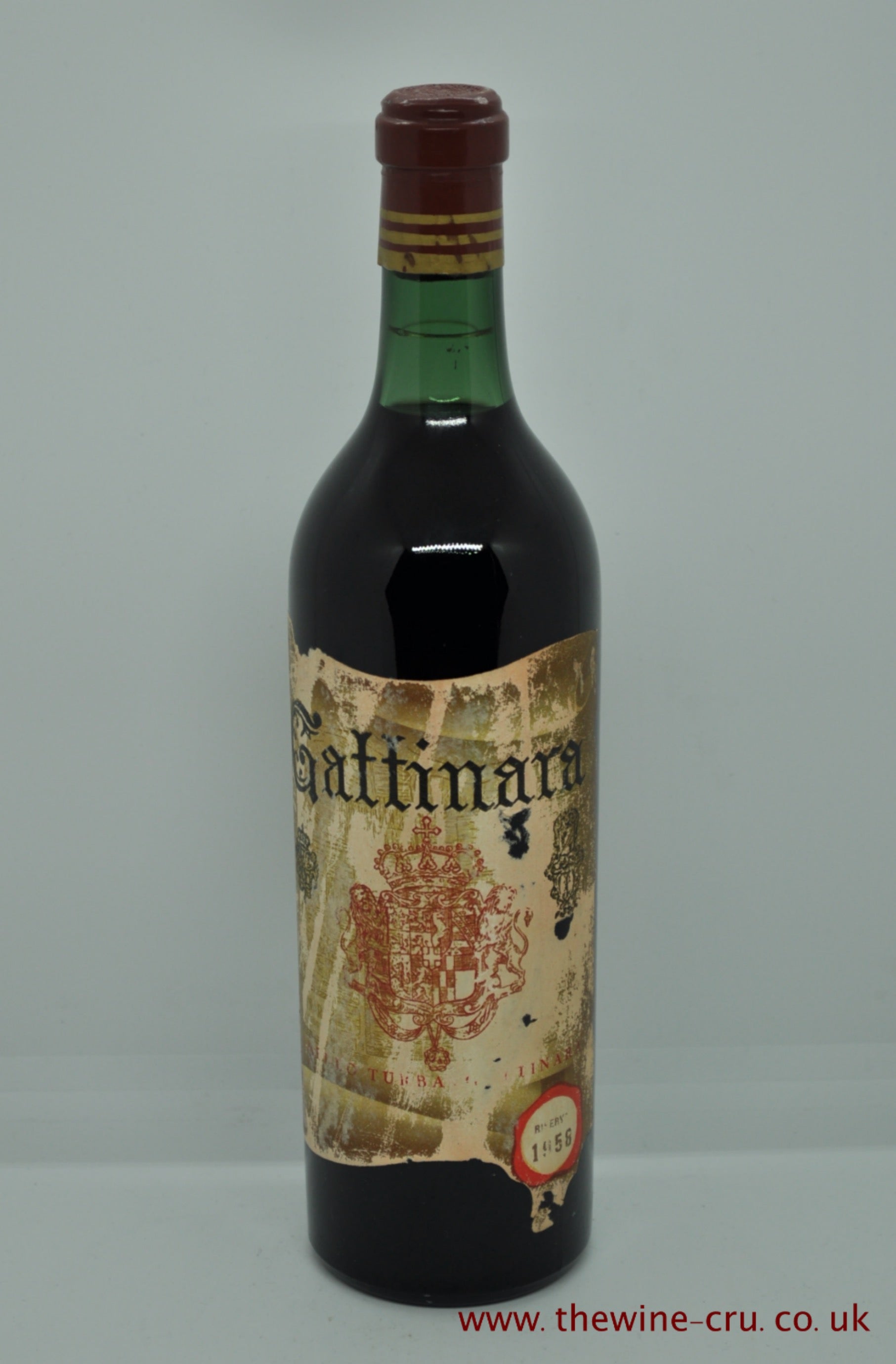 A bottle of 1958 vintage red wine. Amando Turba Gattinara Riserva 1958. Italy. Good capsule. The label is bin soiled with some of the writing a little faint. The wine level is base of neck. Immediate delivery. Free local delivery. Gift wrapping available.