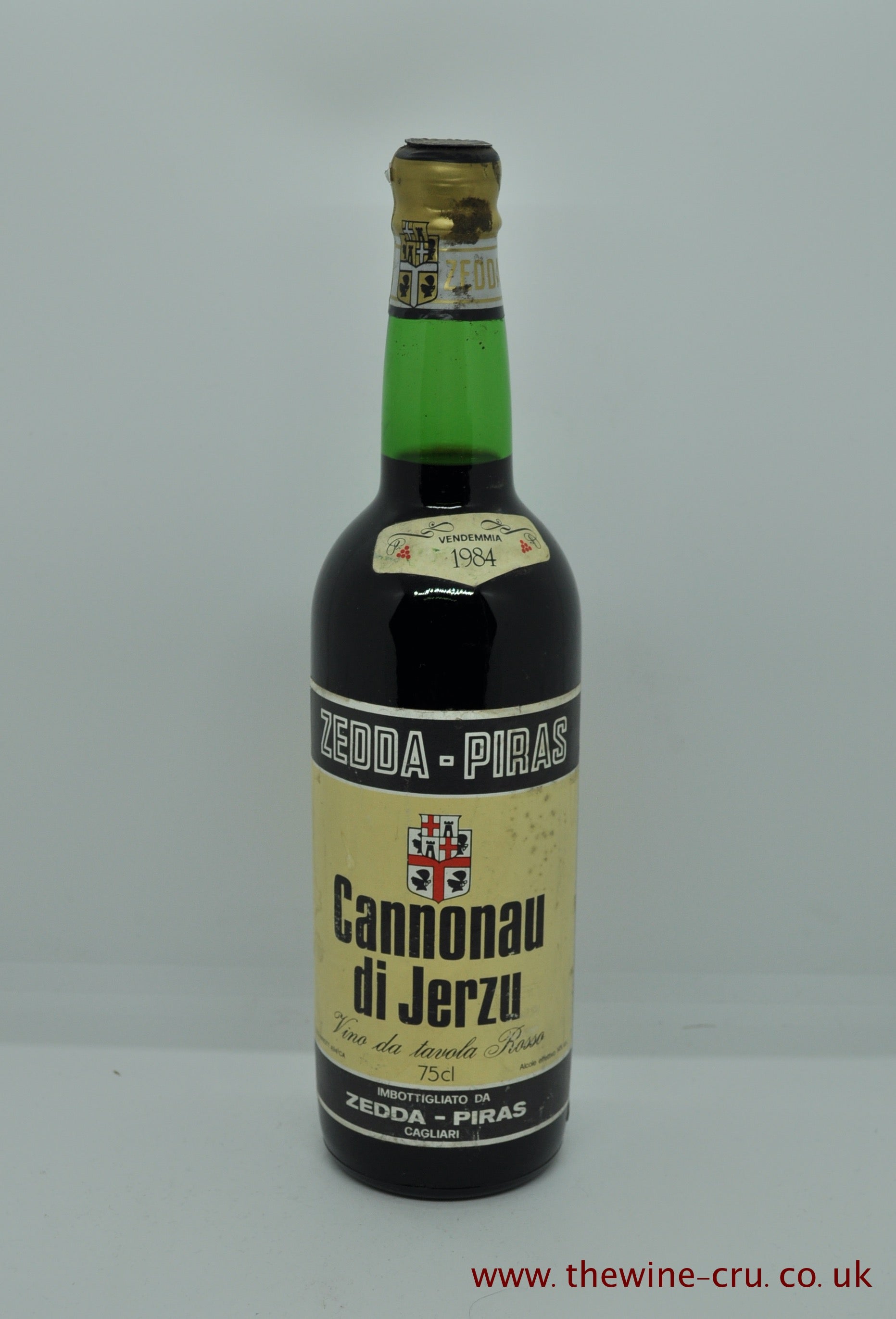 A single bottle of 1984 vintage red wine. Cannonau Di Jerzu Zedda Piras. Italy, Sardinia.. The bottle is in good condition with the wine level into neck. Immediate delivery. Free local delivery. Gift wrapping available.