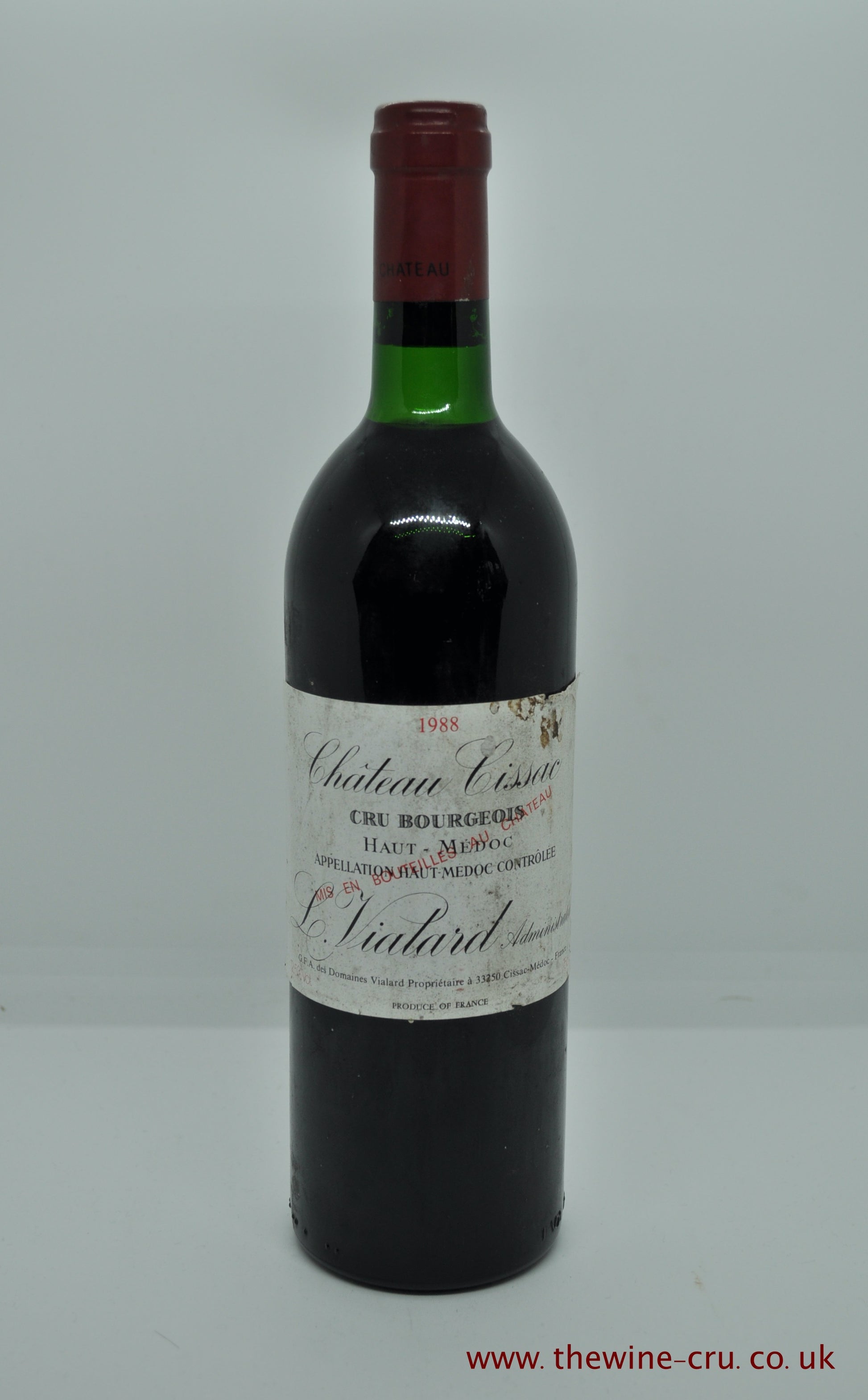 A bottle of 1988 vintage red wine. Chateau Cissac 1988 France Bordeaux. The bottle is in good condition with the wine level being base of neck. Immediate delivery. Free local delivery. Gift wrapping available.