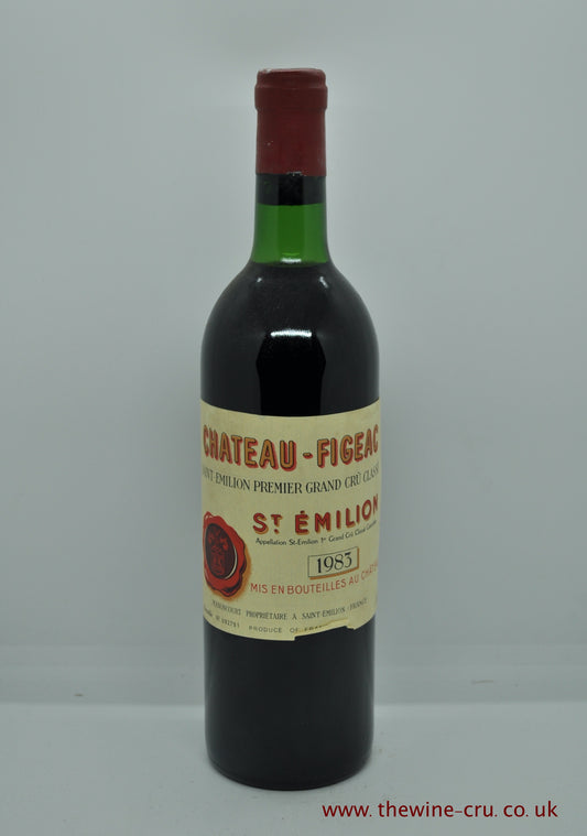 1983 vintage red wine. Chateau Figeac, France, Bordeaux. The bottle is in good condition with the wine level being base of neck. Immediate delivery. Free local delivery. Gift wrapping available.