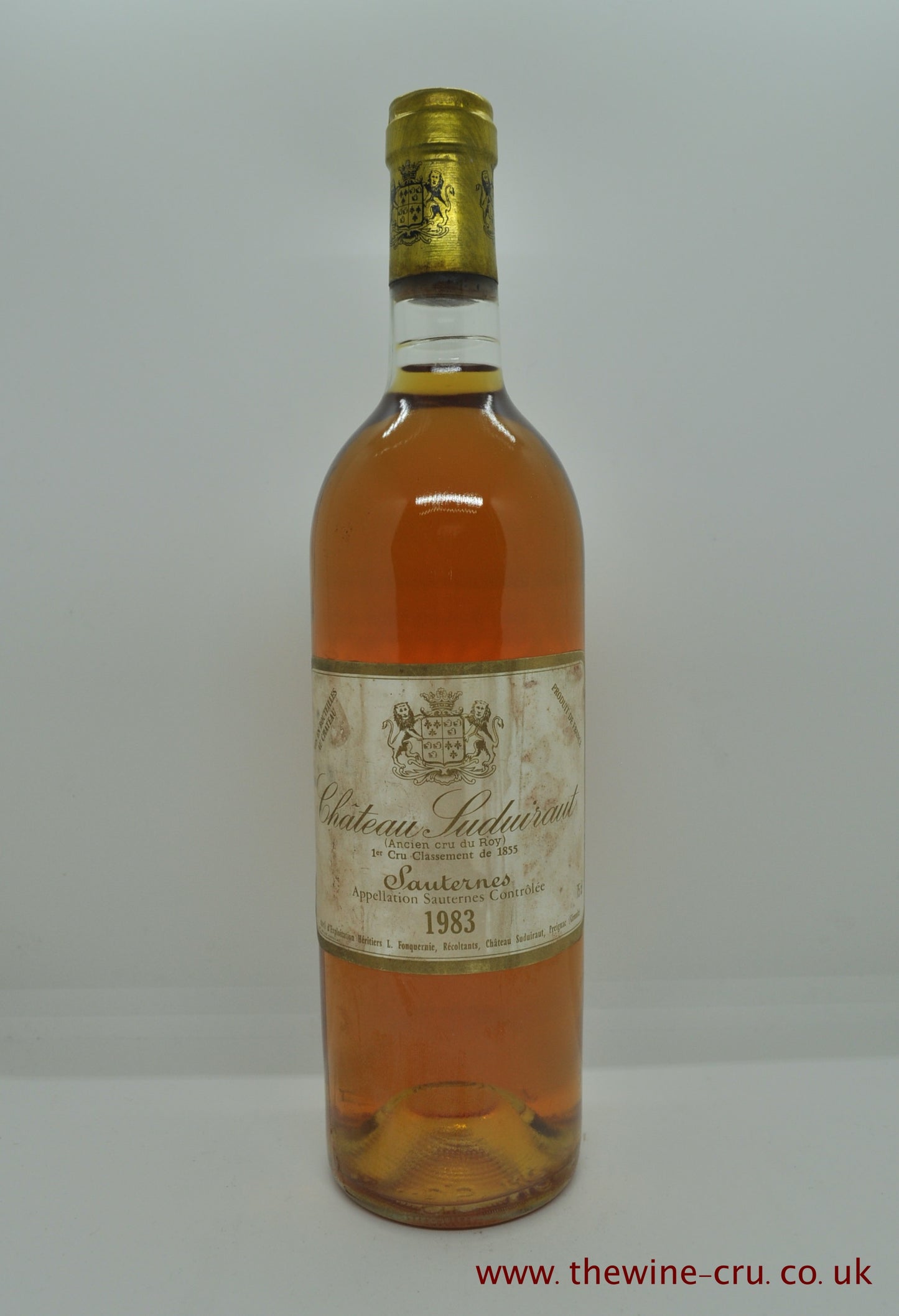 1983 vintage white wine. Chateau Suduiraut 1983. France Bordeaux. Immediate delivery. Free local delivery. Gift wrapping available.