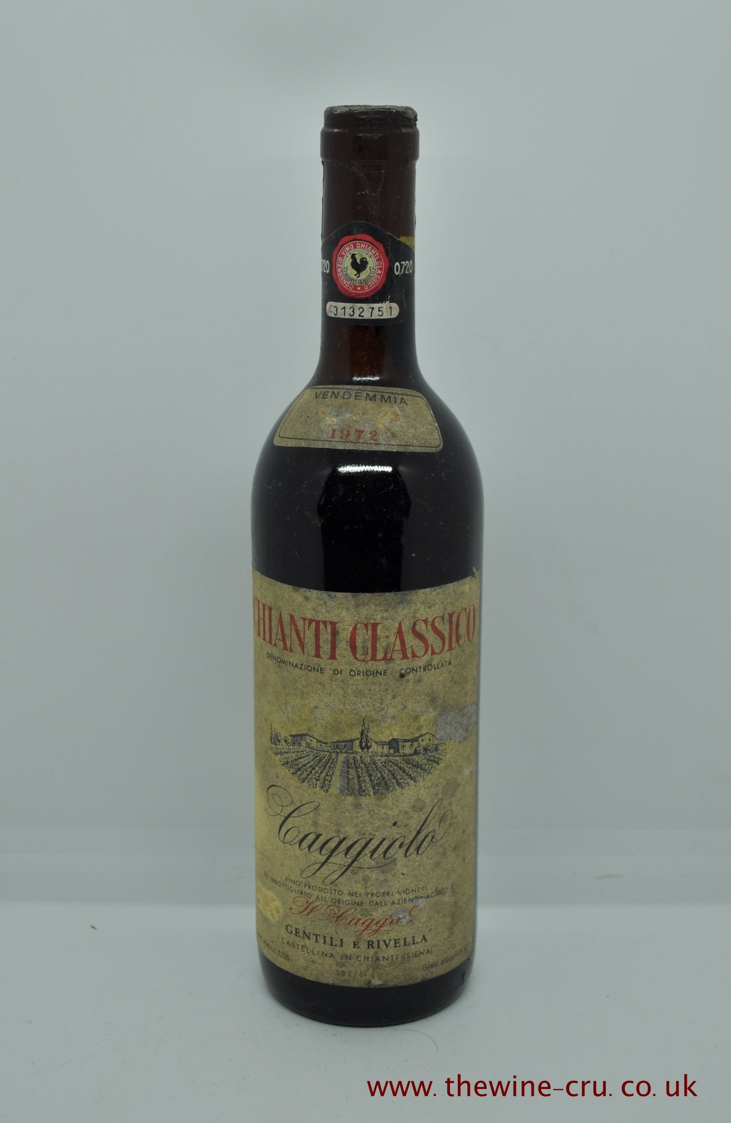 1972 vintage red wine. Chianti Classico Caggiolo Gentili E Rivella. The bottle is in good condition. The label is a little bin soiled and the wine level is very top shoulder. Immediate delivery. free local delivery. Gift wrapping available.