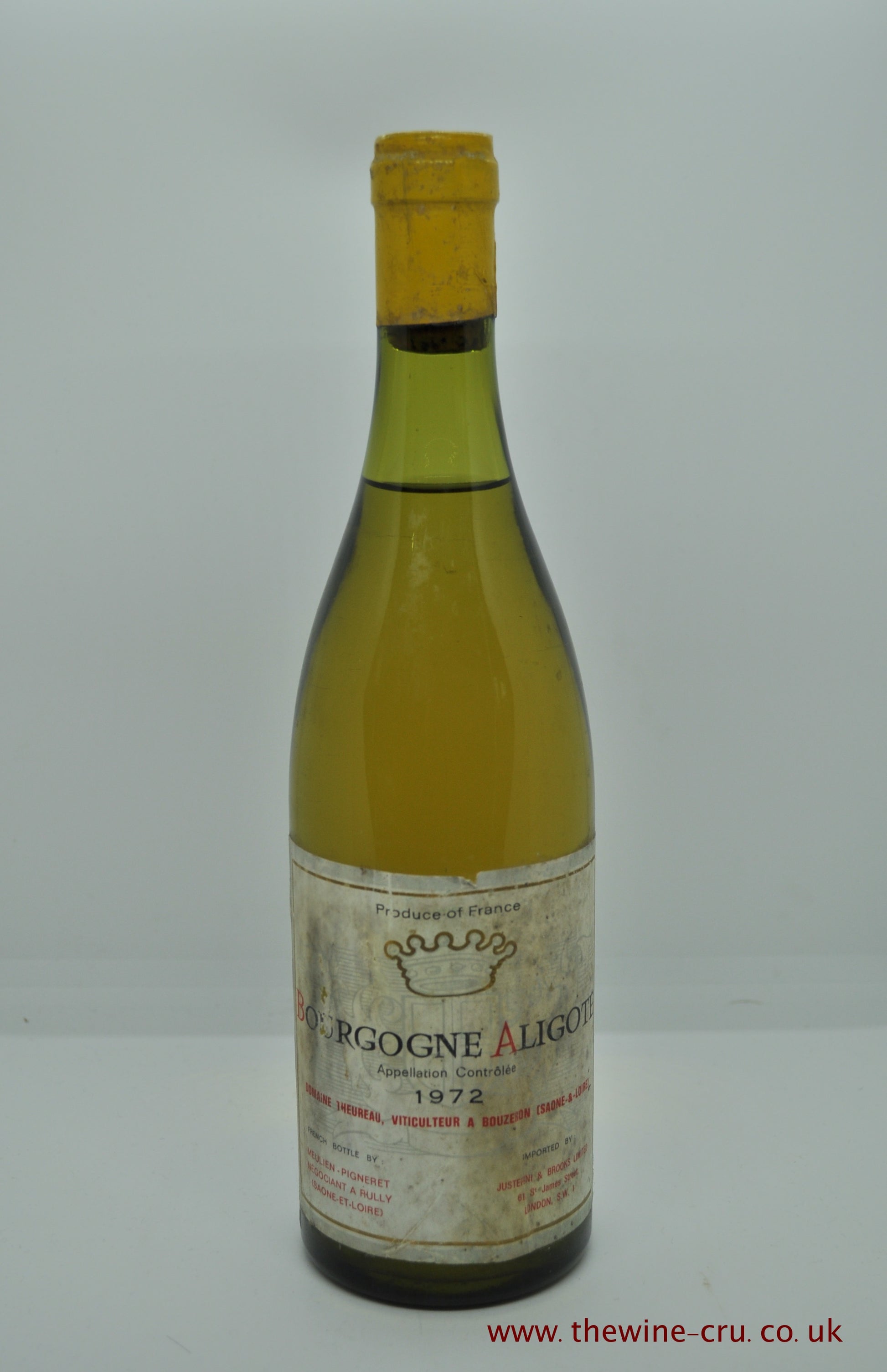 A bottle of 1972 vintage white wine. Domaine Theureau Bourgogne Aligote 1972. France, Burgundy. Immediate delivery. Free local delivery. Gift wrapping available.