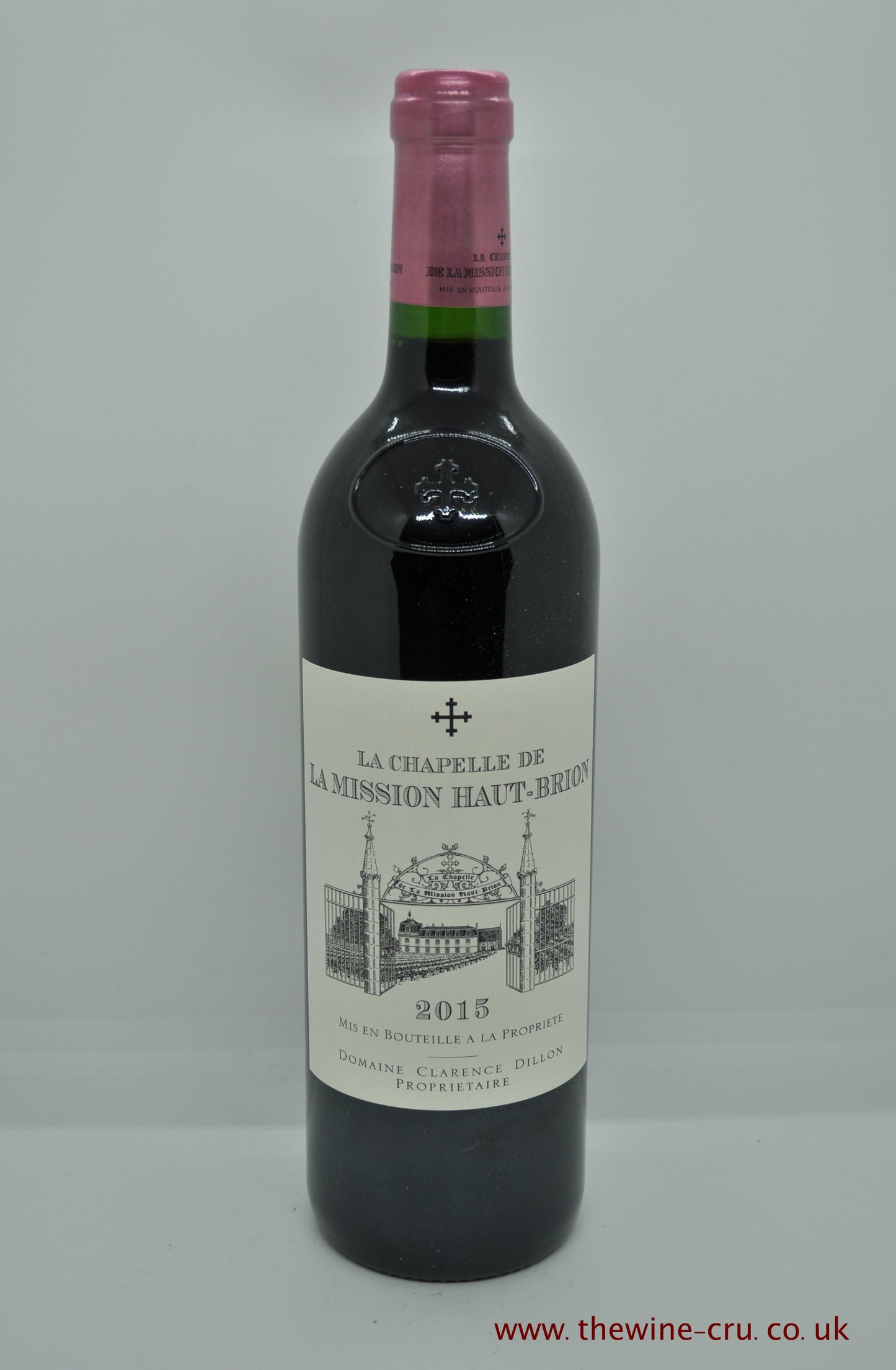 2015 vintage red wine. La Chapelle De La Mission Haut Brion 2015. France Bordeaux. Immediate delivery. Free local delivery. Gift wrapping available.