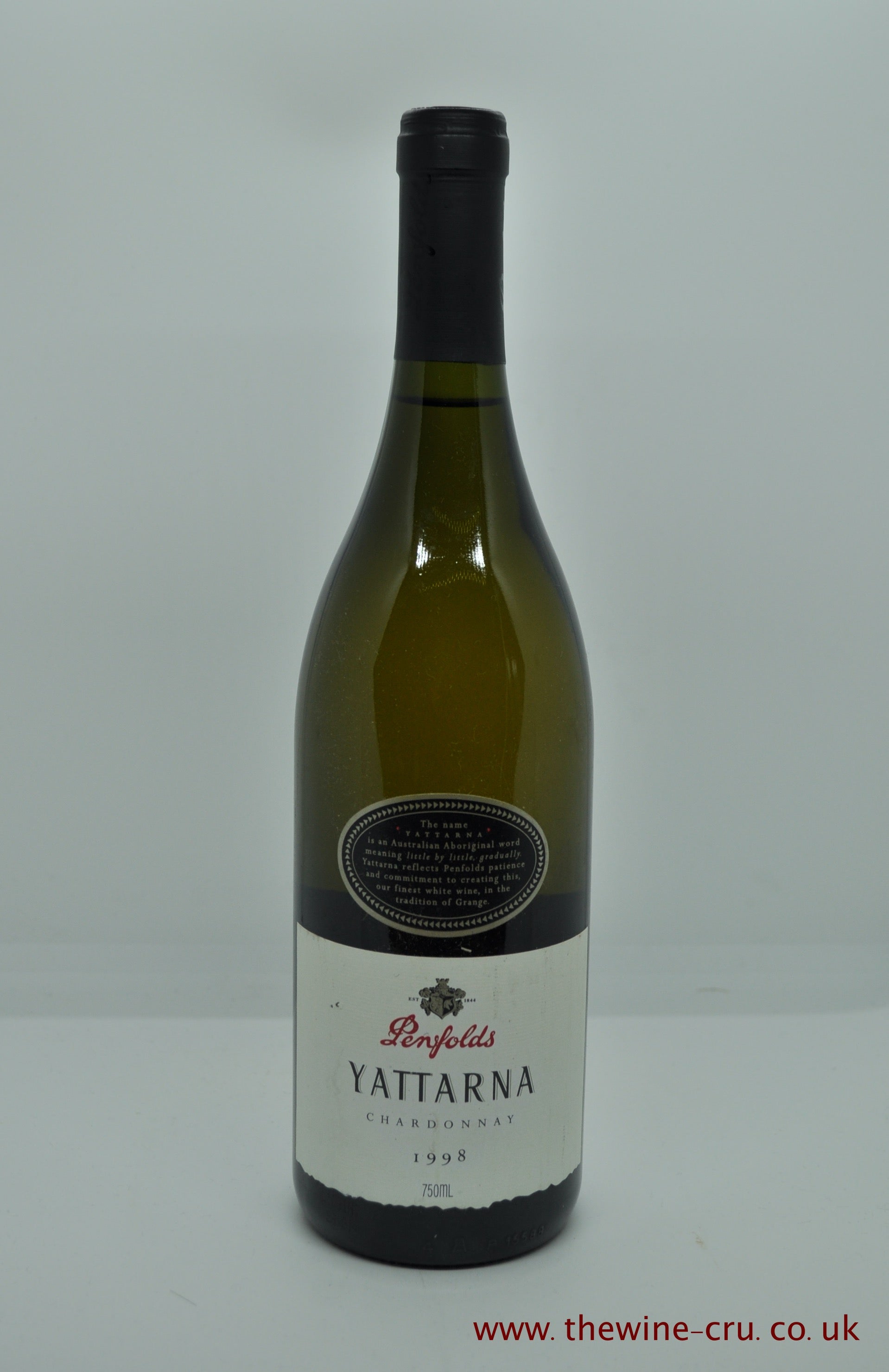 A bottle of 1998 vintage white wine. Penfold's Yattarna. Australia. The bottle is in good condition. Immediate delivery available. Free local delivery. Gift wrapping available.