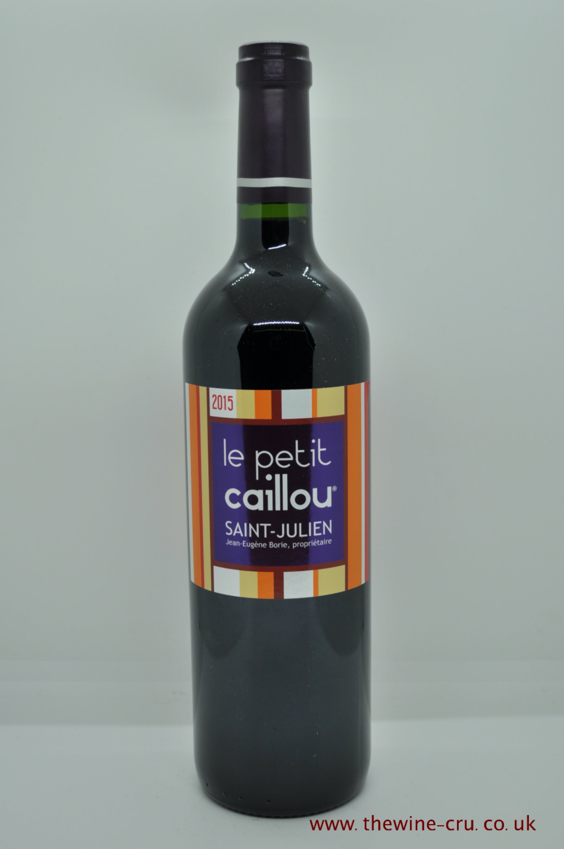 2015 vintage red wine. Le Petit Caillou 2015. France Bordeaux. Immediate delivery. Free local delivery.
