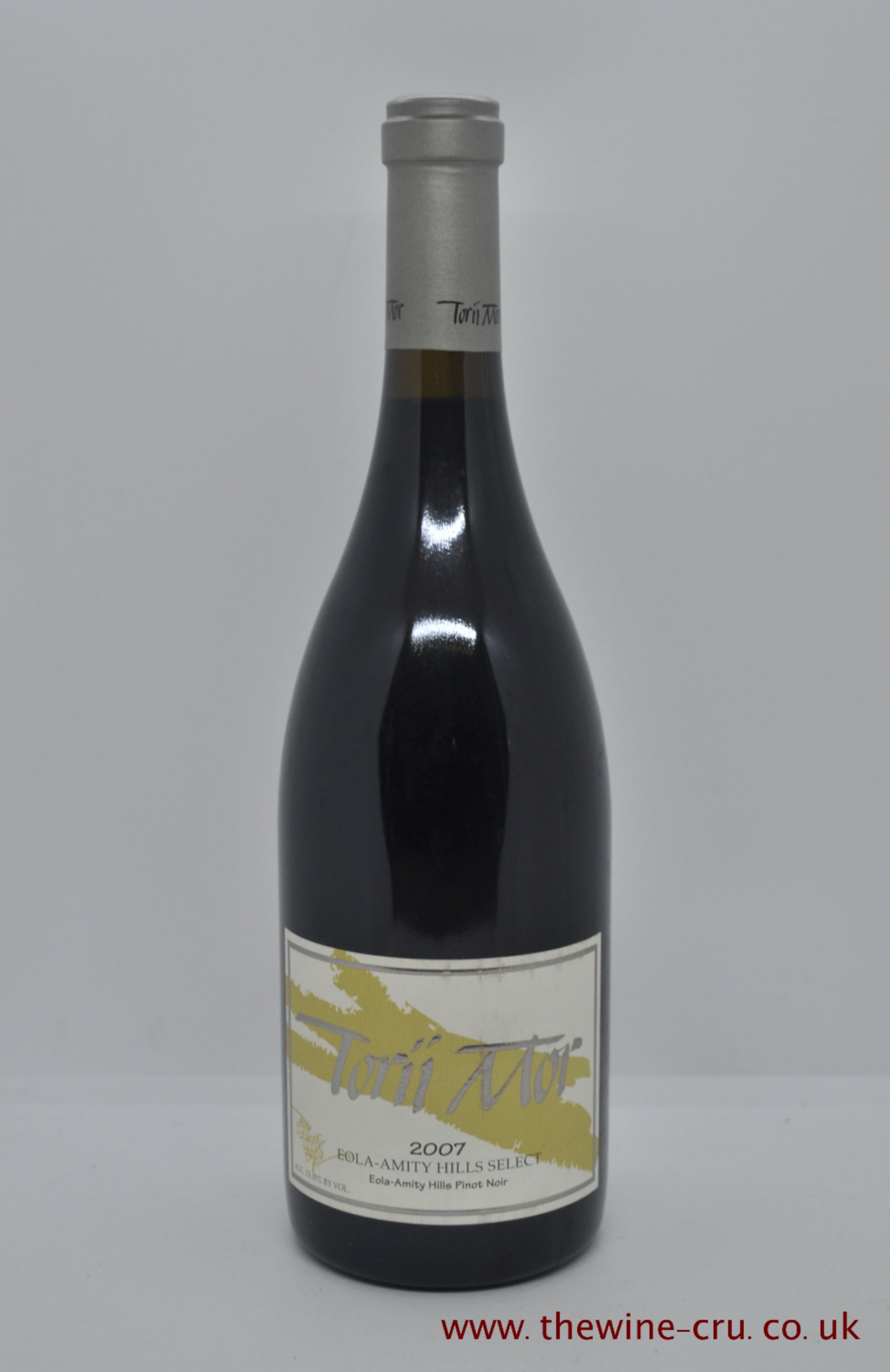2007 vintage red wine. Torii Mor Eola-Amity Hills Select 2007. USA. Immediate delivery UK. Free local delivery.